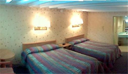 HOTEL 1ST TRAVEL INN OAKLEY, KS 2* (United States) - from US$ 49 | BOOKED